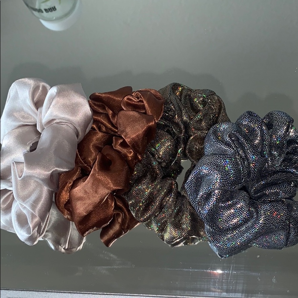 Pack of 4 Scrunchies